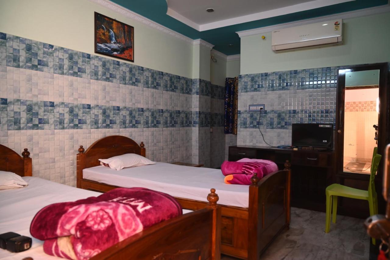 Hotel Rajmahal Bānkura Esterno foto